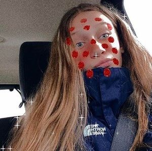 Meet your Posher, Holly